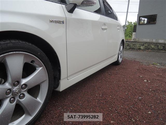Toyota PRIUS 2012-08 322012-6