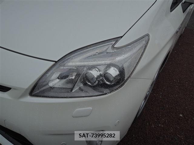Toyota PRIUS 2012-08 322012-5