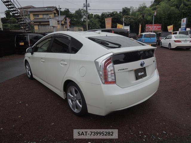 Toyota PRIUS 2012-08 322012-11