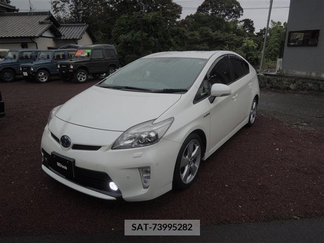 Toyota PRIUS 2012-08 322012-3
