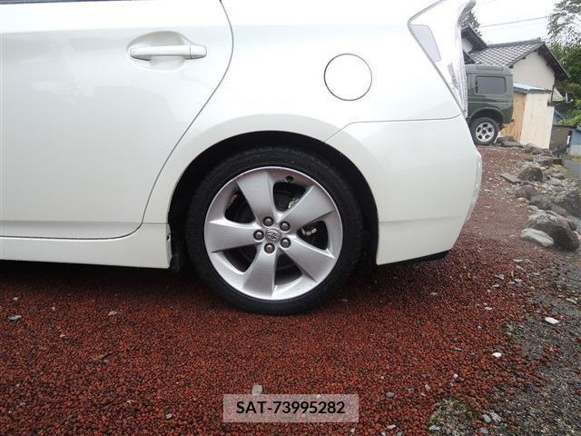 Toyota PRIUS 2012-08 322012-10