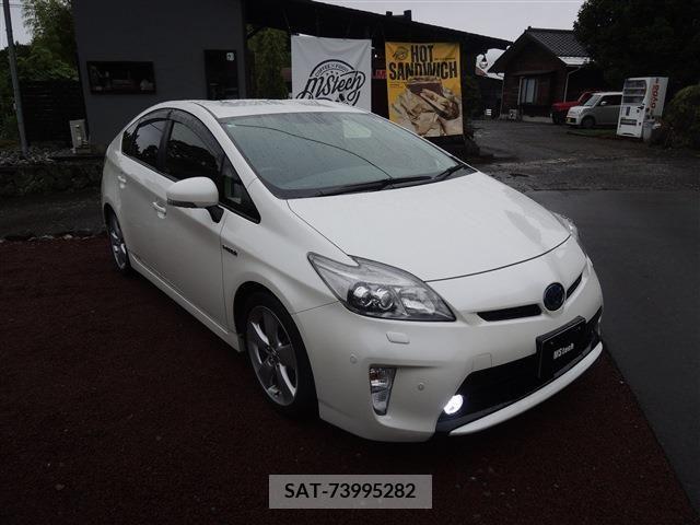Toyota PRIUS 2012-08 322012-1