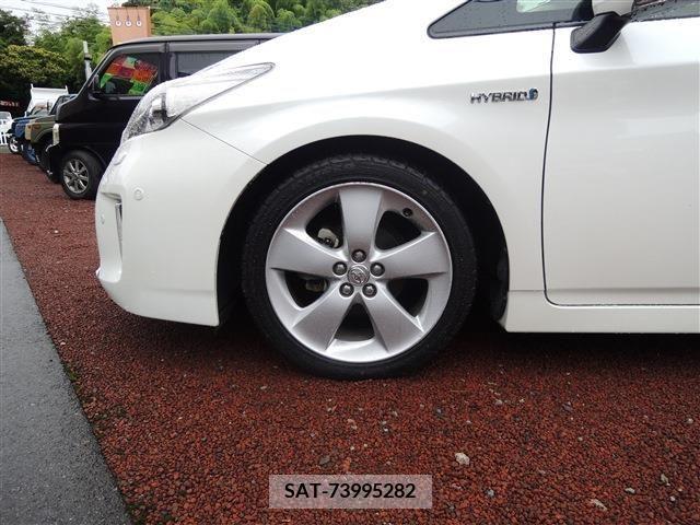 Toyota PRIUS 2012-08 322012-9