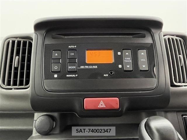 Suzuki EVERY 2018-02 301598-11