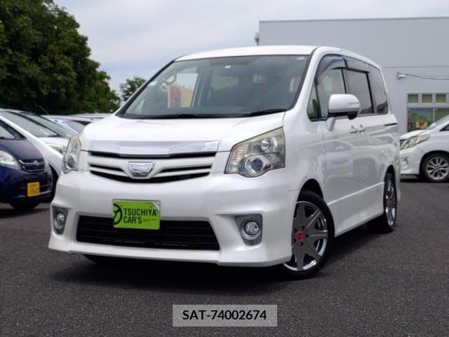 Toyota NOAH 2012-01 321325-0