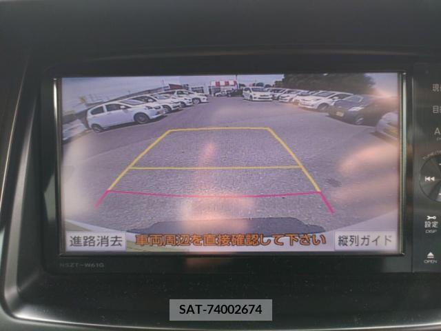 Toyota NOAH 2012-01 321325-13