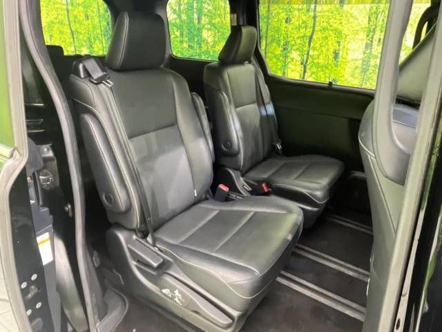 Toyota ESQUIRE 2016-11 192305-9