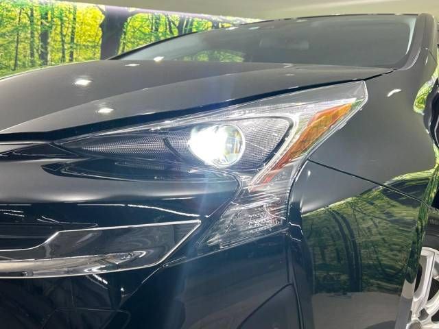 Toyota PRIUS 2016-10 19696-13