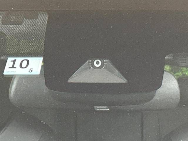 Toyota PRIUS 2016-10 19696-2