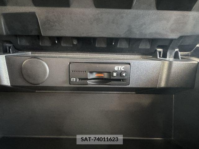 Suzuki SOLIO 2019-02 383054-24