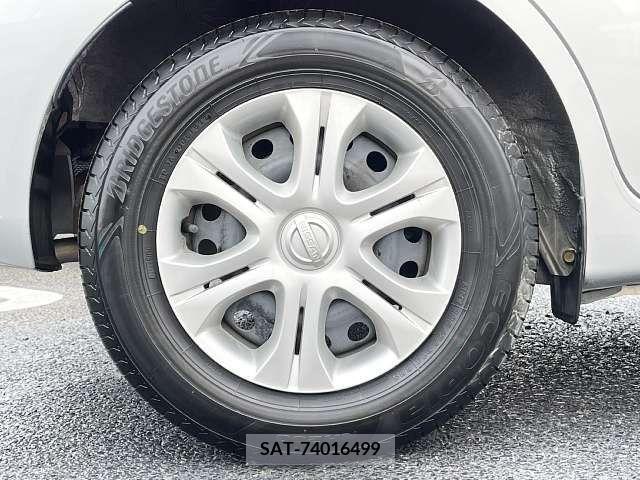 Nissan NOTE 2017-02 305358-3
