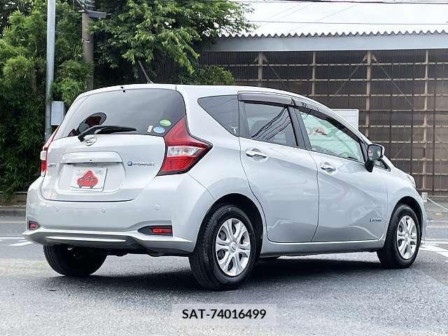 Nissan NOTE 2017-02 305358-2