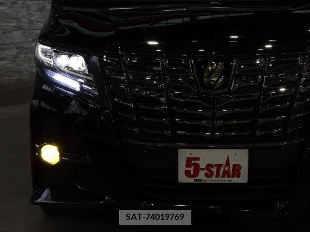 Toyota ALPHARD 2017-07 382281-13
