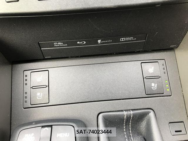 Lexus IS 2014-12 388158-16