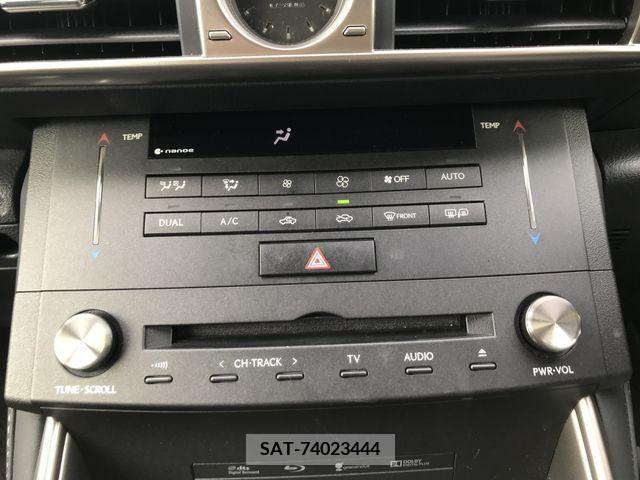 Lexus IS 2014-12 388158-15