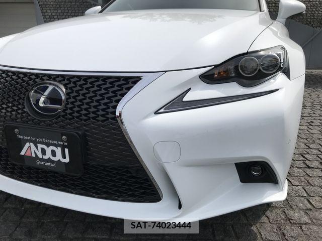 Lexus IS 2014-12 388158-5