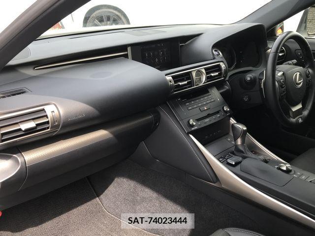 Lexus IS 2014-12 388158-19