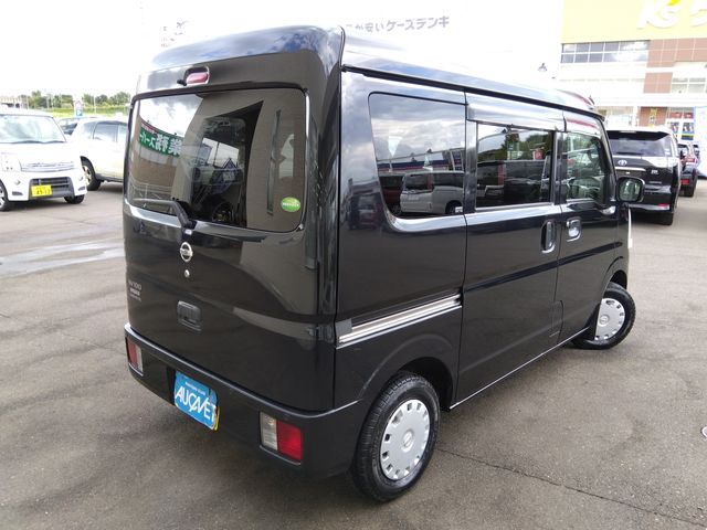 Nissan CLIPPER 2020-02 24379-1