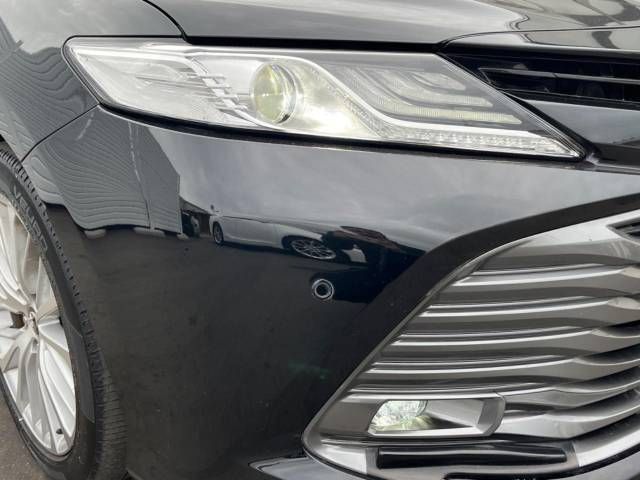 Toyota CAMRY HYBRID 2019-04 196038-13