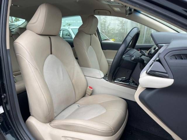 Toyota CAMRY HYBRID 2019-04 196038-9