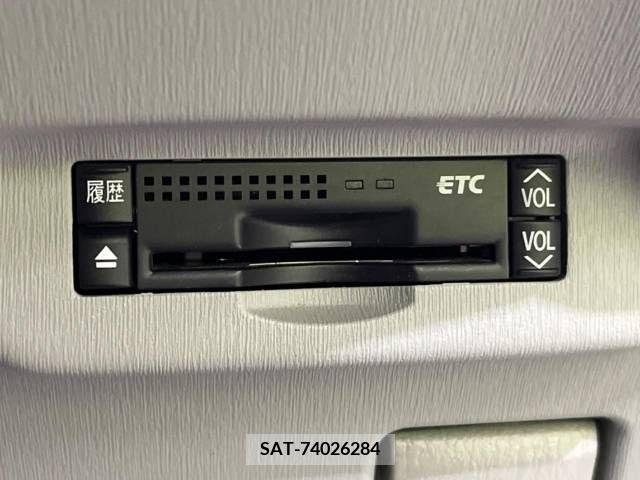 Toyota PRIUS 2011-06 252213-4