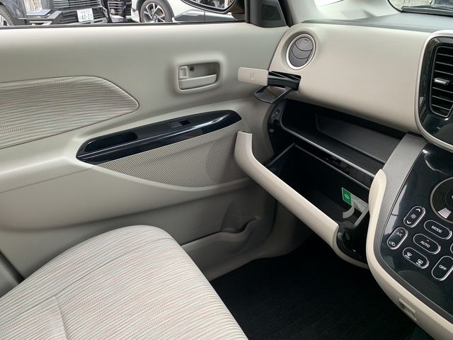 Mitsubishi EK SPACE 2015-02 192412-26