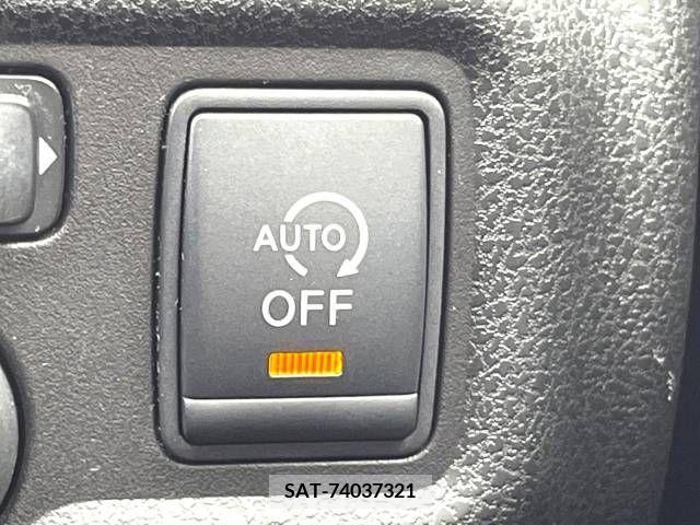 Nissan NOTE 2013-11 302331-7