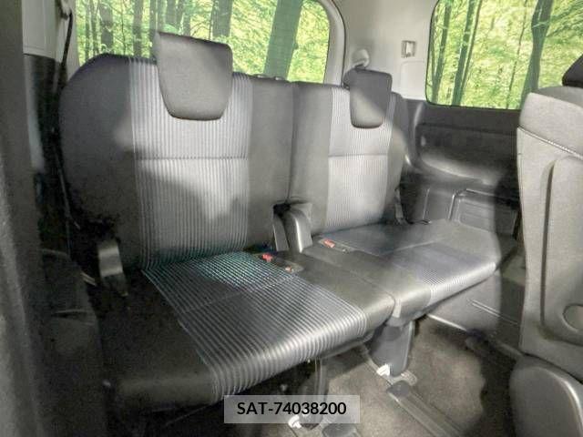 Toyota VOXY 2014-04 288985-10
