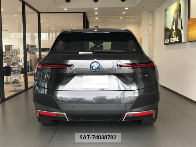 Bmw IX 2022-06 334983-4