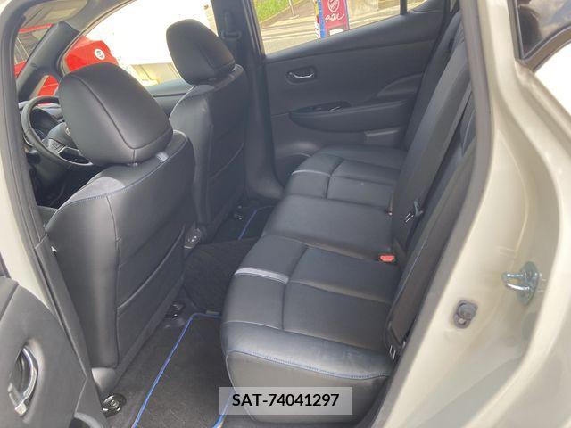 Nissan LEAF 2020-03 367055-17
