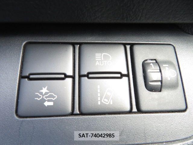 Toyota SIENTA 2019-06 346928-18
