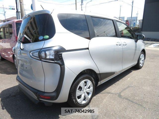 Toyota SIENTA 2019-06 346928-28