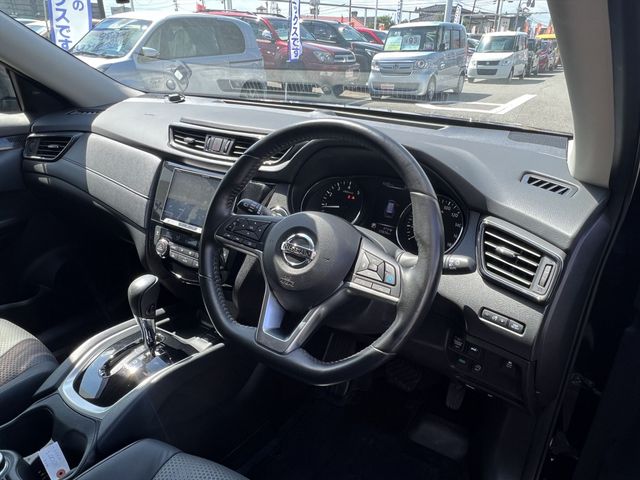 Nissan X-TRAIL 2018-02 20917-2