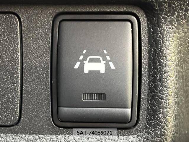 Nissan NOTE 2020-03 305520-7