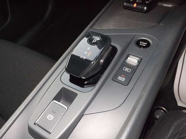 Nissan NOTE 2022-03 9503-11