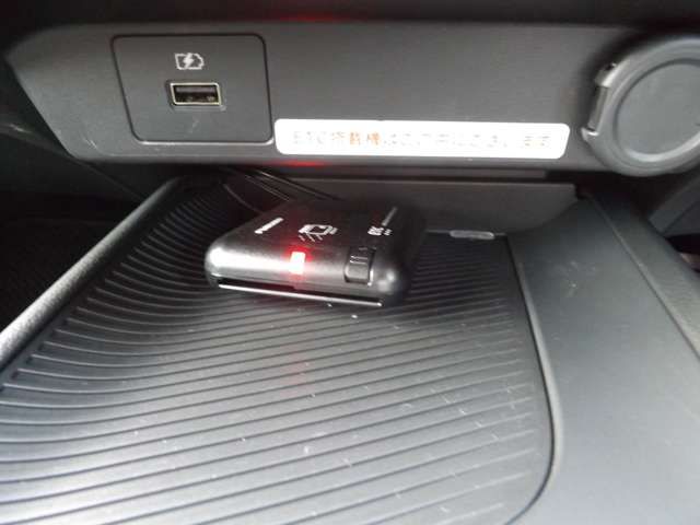 Nissan NOTE 2022-03 9503-9