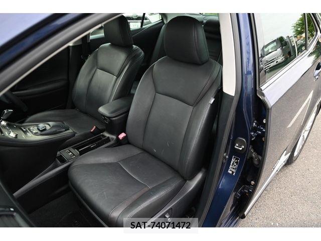 Lexus HS 2013-11 275357-14
