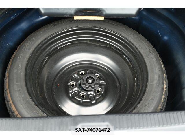 Lexus HS 2013-11 275357-17