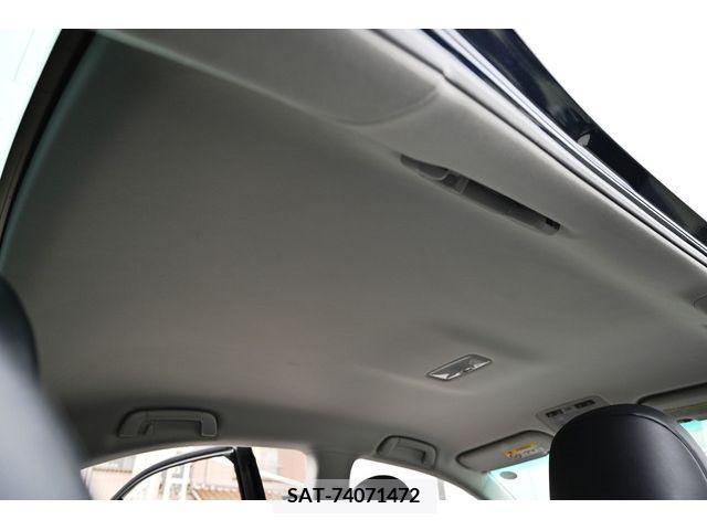 Lexus HS 2013-11 275357-18