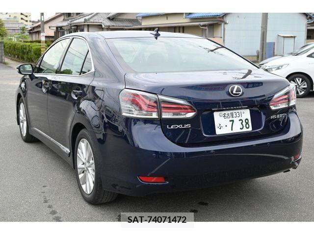 Lexus HS 2013-11 275357-2