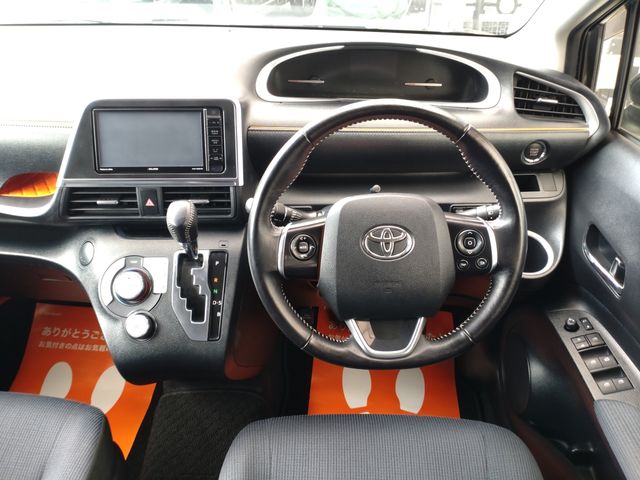 Toyota SIENTA 2016-08 27498-11