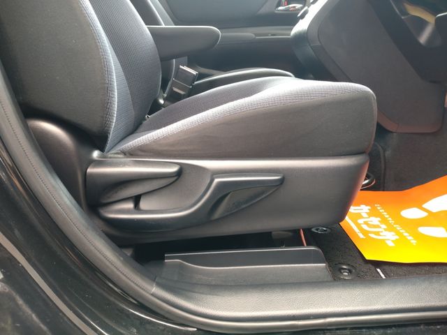 Toyota SIENTA 2016-08 27498-23