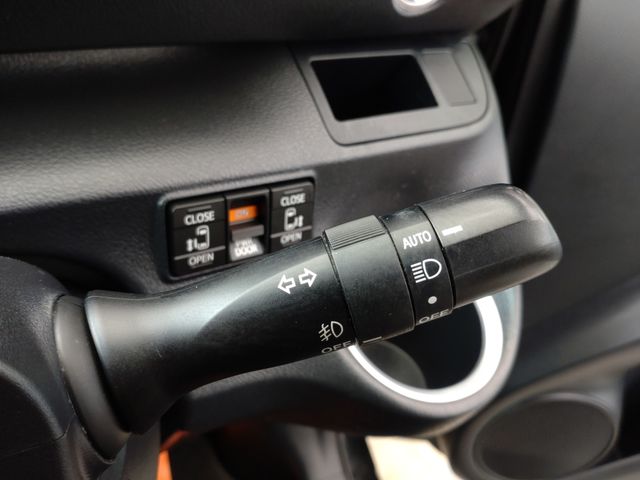 Toyota SIENTA 2016-08 27498-20