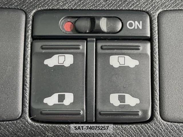 Honda e 2010-03 394320-4