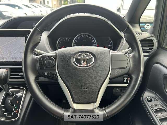 Toyota NOAH 2014-03 340476-13