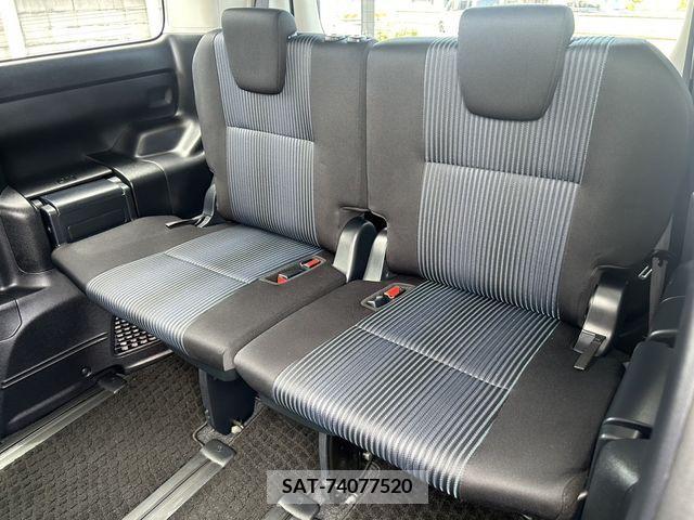 Toyota NOAH 2014-03 340476-19