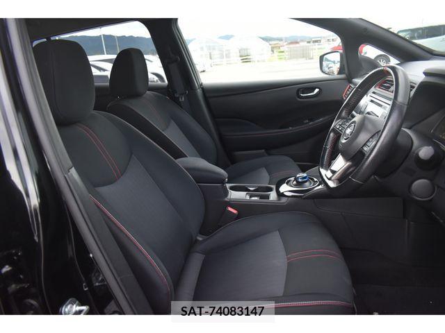 Nissan LEAF 2019-03 367062-16