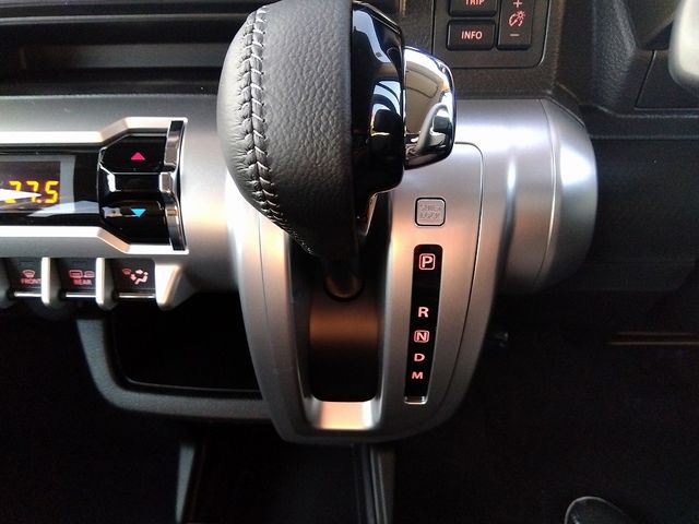 Suzuki X BEE 2022-10 188793-6