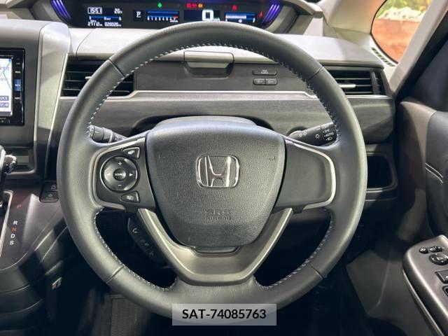 Honda FREED 2017-06 270408-12