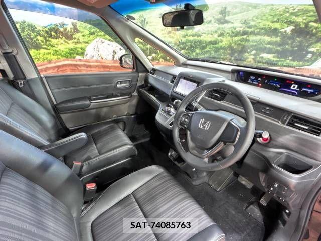 Honda FREED 2017-06 270408-9